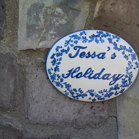 Tessa's Holiday 5 Pax Villa *